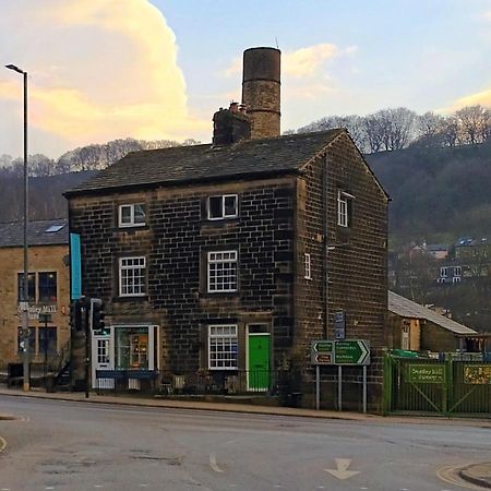 Bohemian 5-Bed Regency Townhouse in Hebden Bridge Villa Buitenkant foto